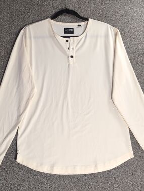 Cuts Clothing Curve-Hem Long Sleeve Henley Size Medium in Cream